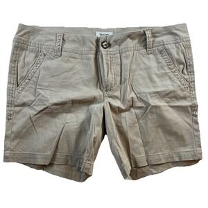 BKE Buckle Serena Shorts Womans 31 Khaki Tan Flat Front Casual Boho Bling Pocket